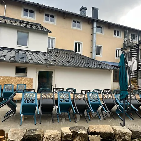 Au Soleil Jura Si Ain - L'auberge